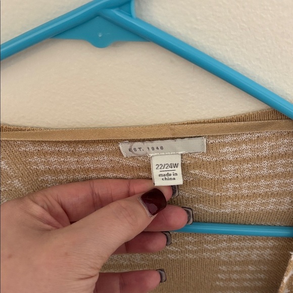 Tan and White Houndstooth Open Cardigan - Picture 2 of 6